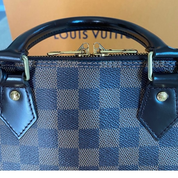 Authentic Louis Vuitton Alma MM Damier Abene - Picture 9 of 12